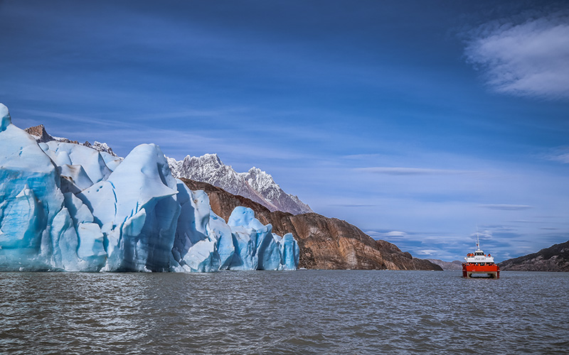 Traslado Privado desde Punta Arenas a Navegación a Glaciar Grey (1 a 6 Pax) - Imagen 15
